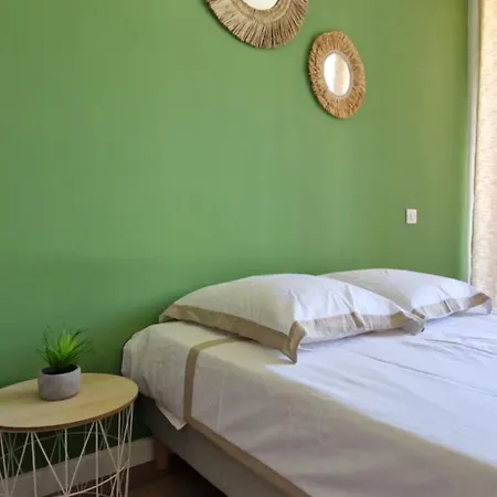 T2 Vue - Entre Aéroport Et Centre-ville *