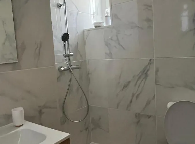 Appartement T2 Vue - Entre Aéroport Et Centre-ville *