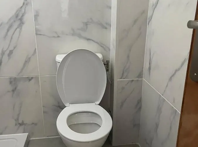 T2 Vue - Entre Aeroport Et Centre-ville Apartment